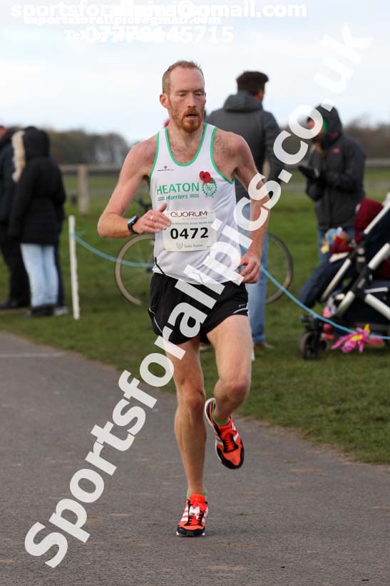 Senior mens and womens Heaton Harriers Memorial 10k Road Race, Newcastle. Photo:  David T. Hewitson/Sports for All Pics